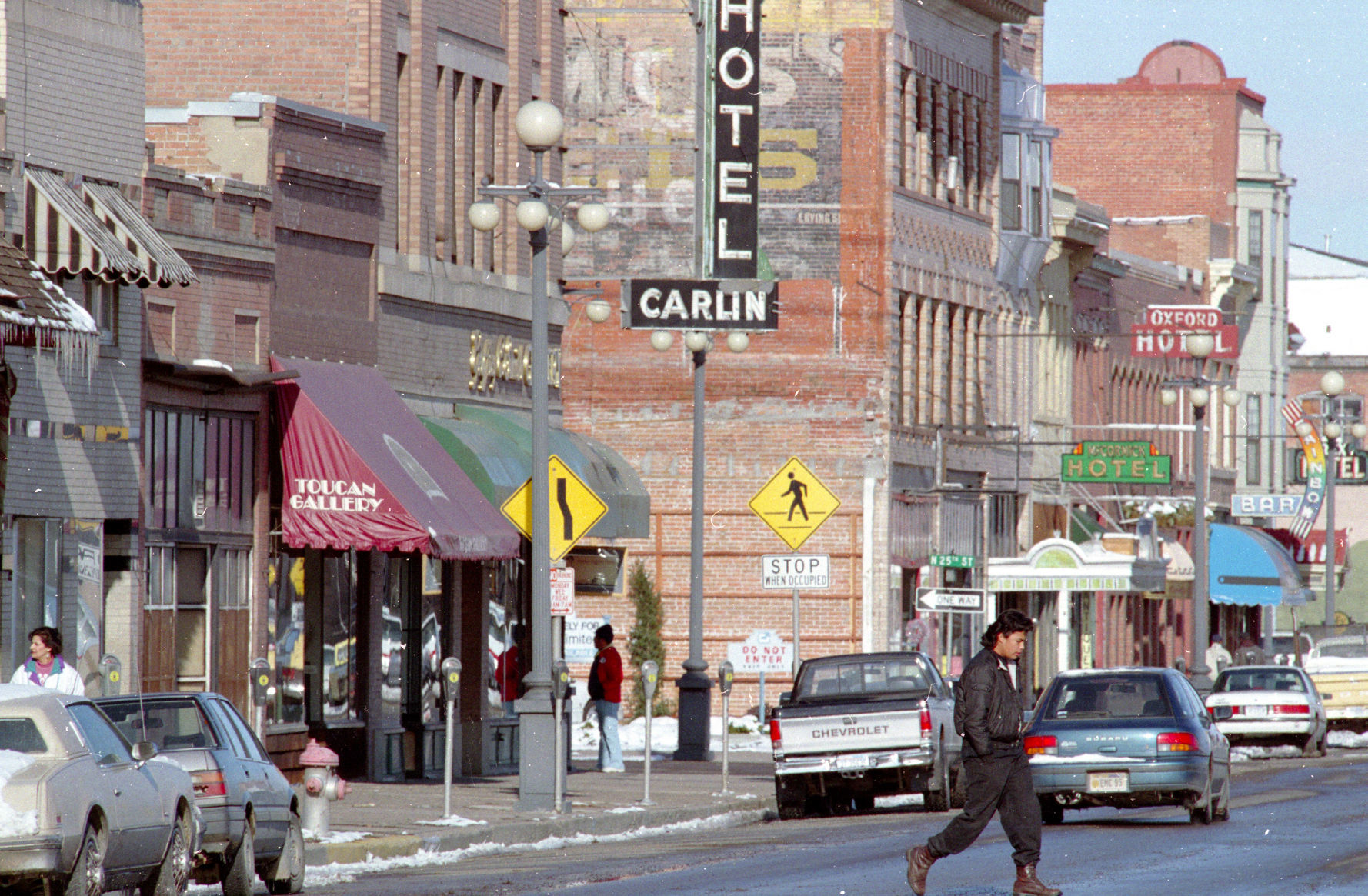 Montana Avenue looking east, 1995